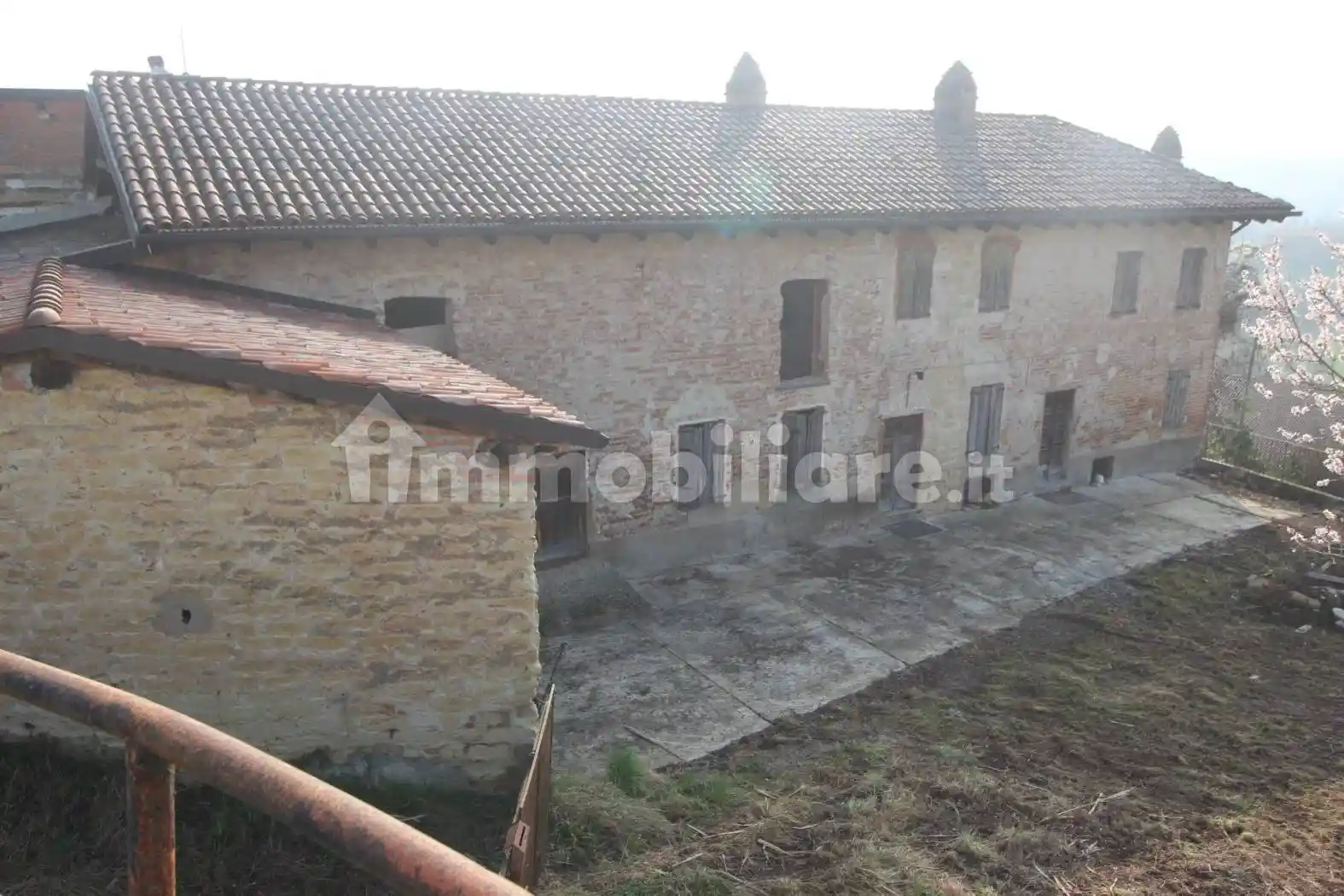 Rustico - Casale in vendita a Camino