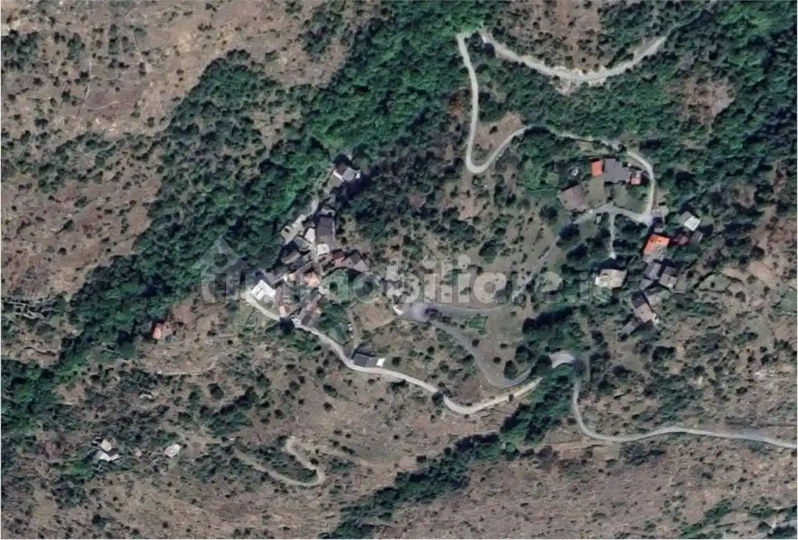 Casa indipendente in vendita a Mompantero