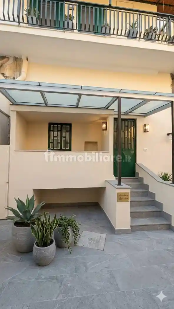 Appartamento in vendita a Napoli