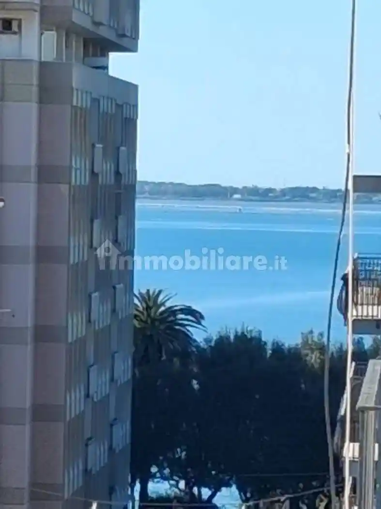 Appartamento in vendita a Taranto