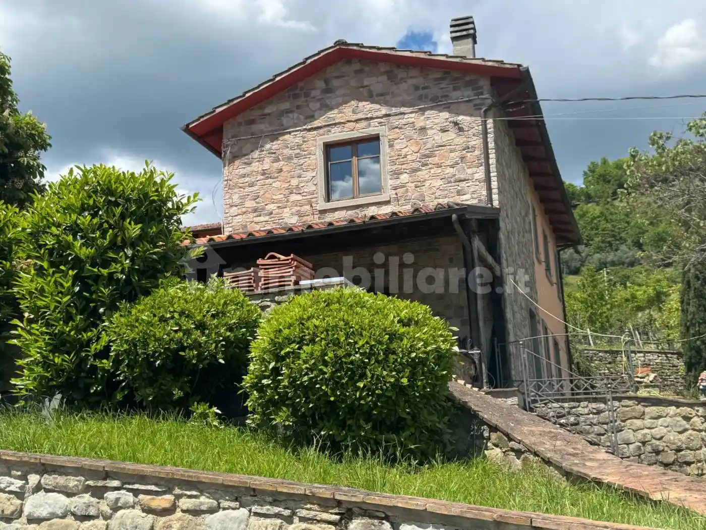 Villa in vendita a Pratovecchio e Stia