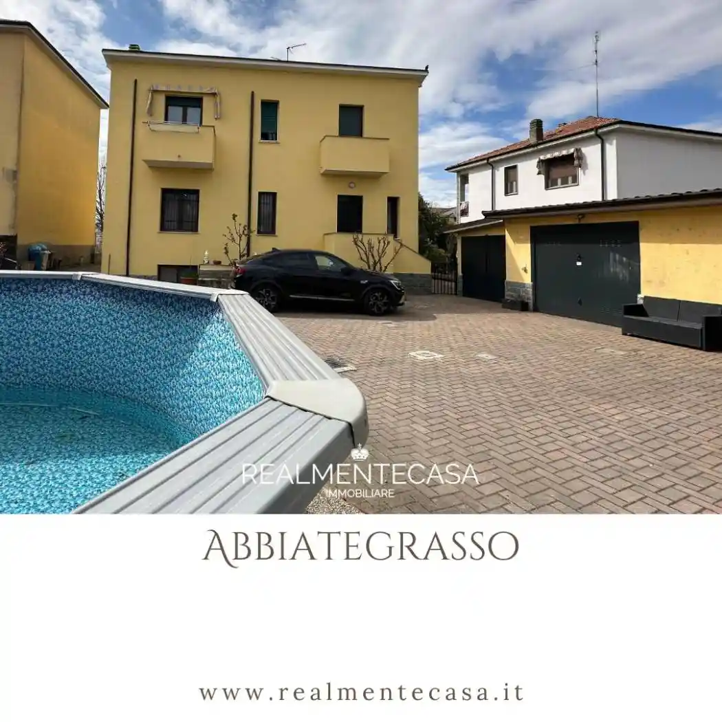 Villa in vendita a Abbiategrasso
