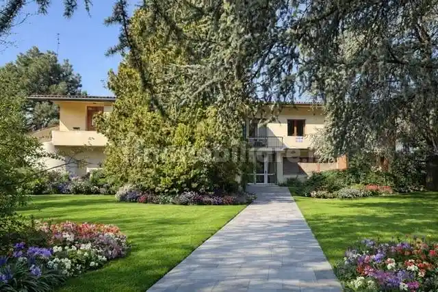 Villa in vendita a Nave