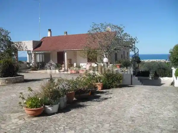 Villa in vendita a Polignano a Mare
