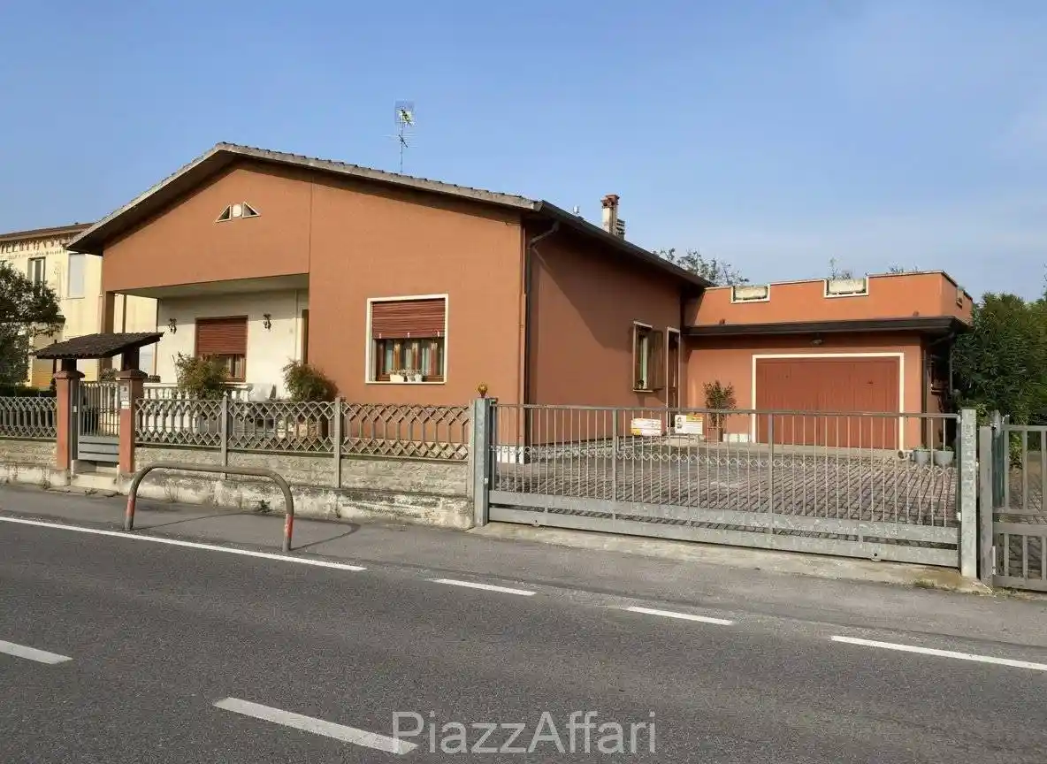 Villa in vendita a Legnaro