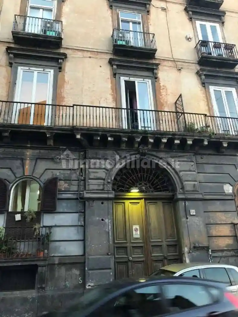 Appartamento in vendita a Napoli