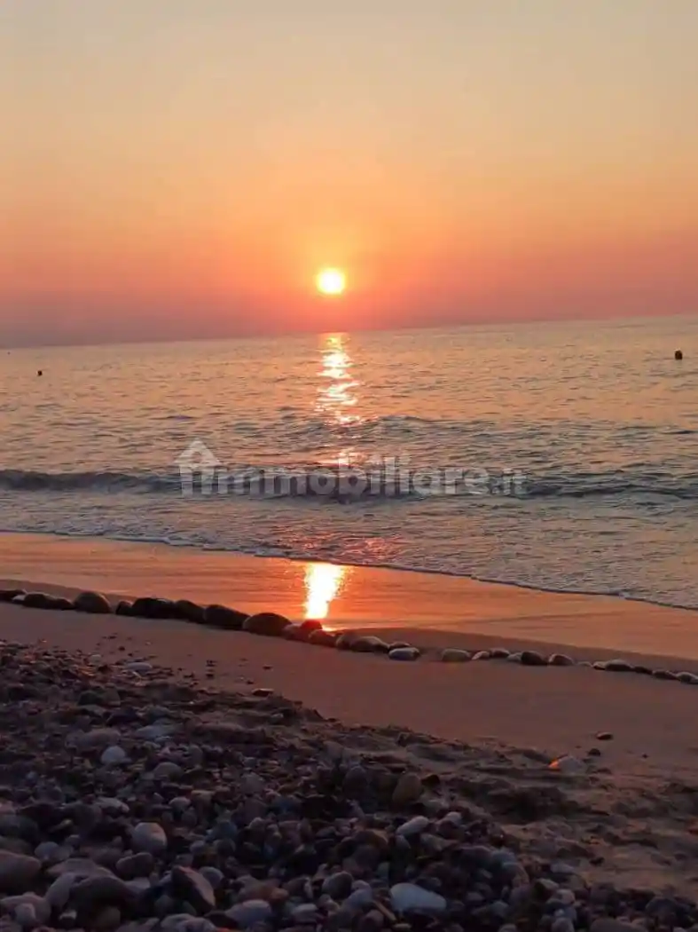 Villa in vendita a Campofelice di Roccella