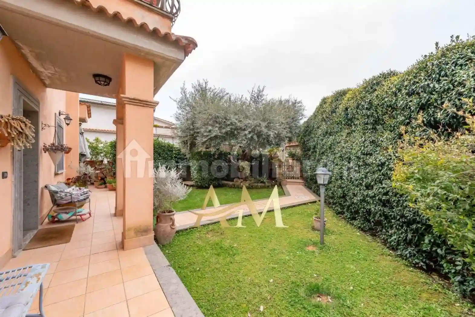 Villa - foto 2