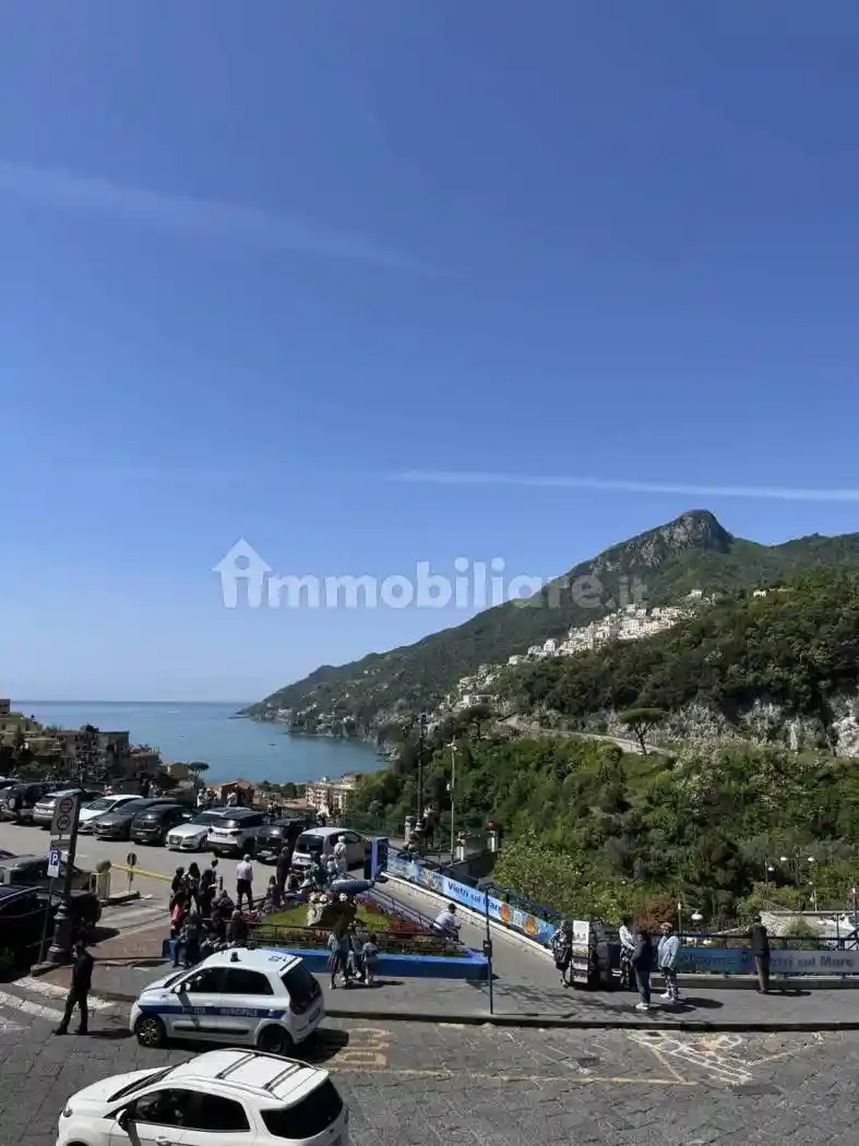 Appartamento in vendita a Vietri sul Mare