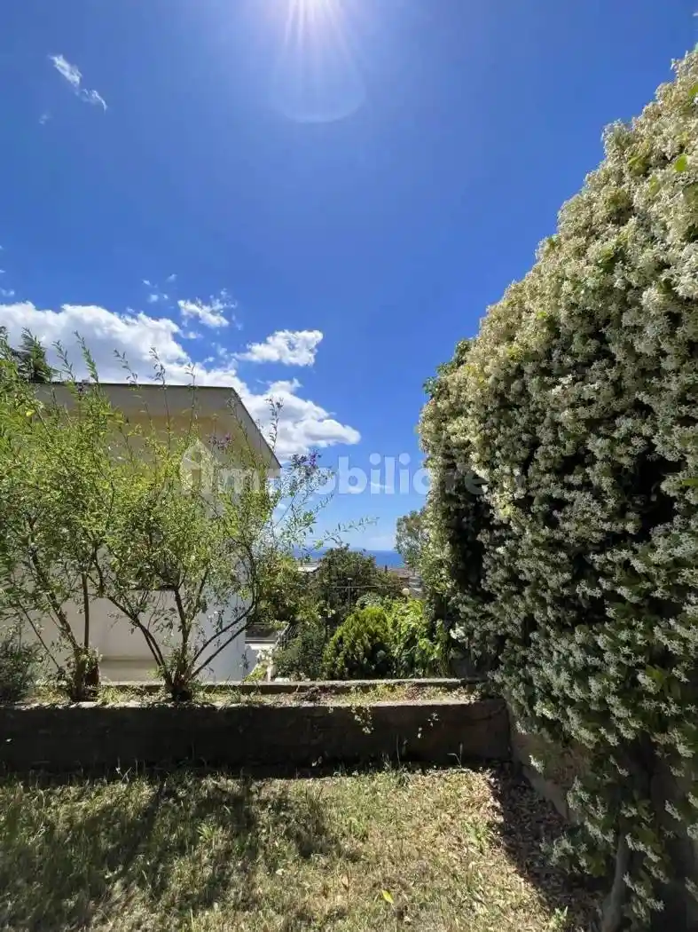 Appartamento in vendita a Salerno