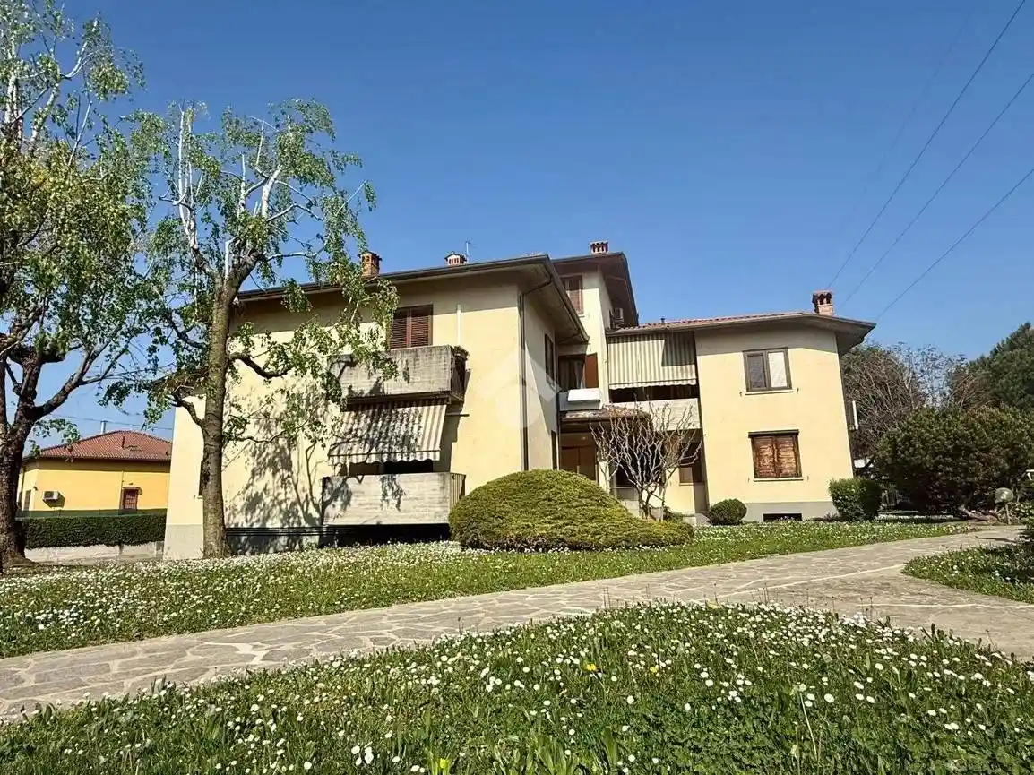 Appartamento in vendita a Presezzo