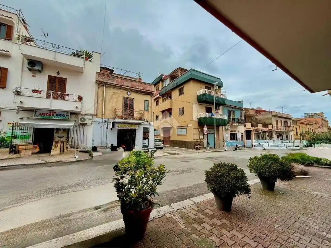 Appartamento in vendita a Palermo