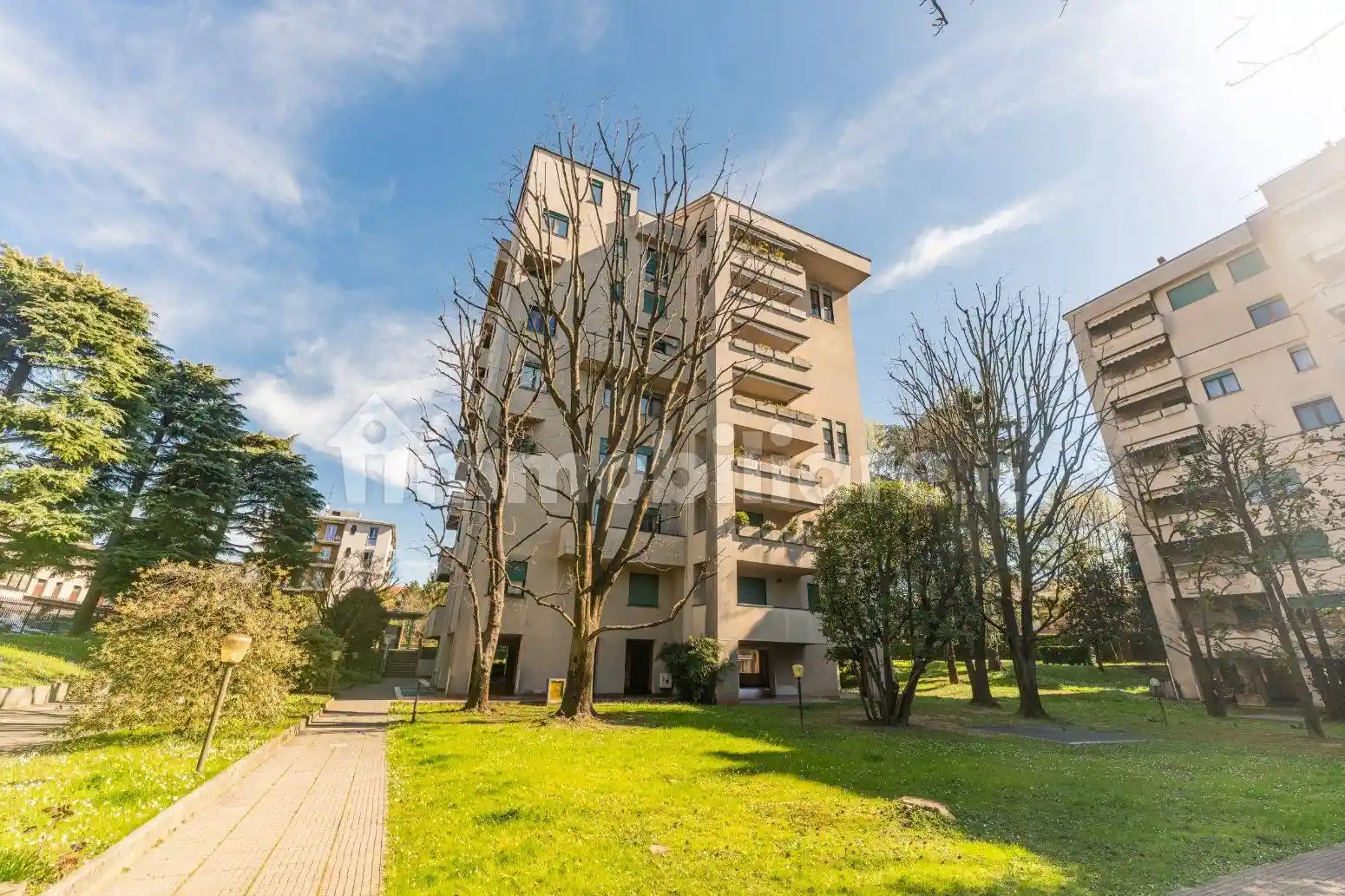 Appartamento in vendita a Monza