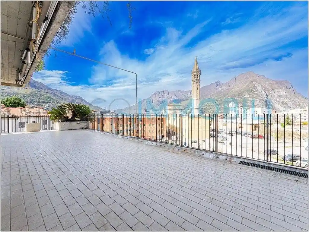 Appartamento in vendita a Lecco