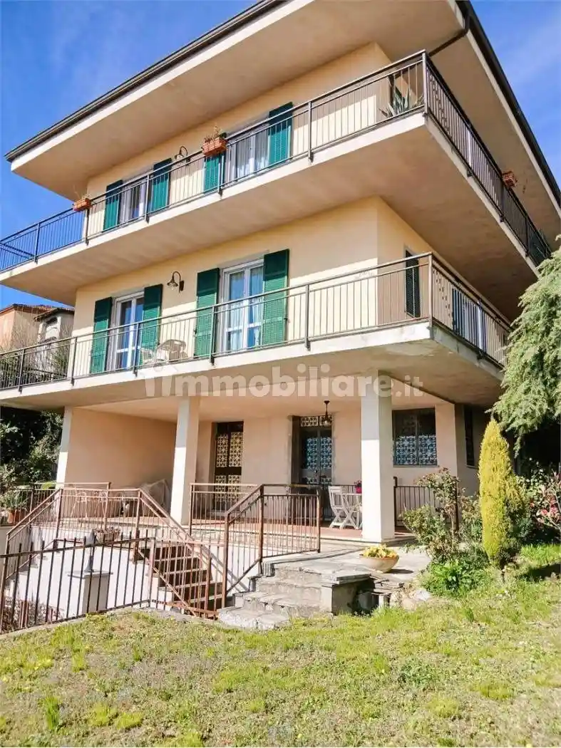 Villa in vendita a San Salvatore Monferrato