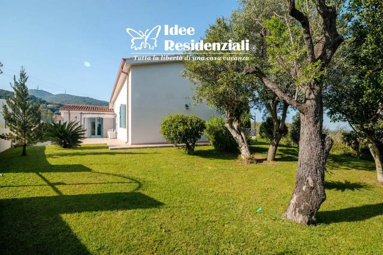 Villa in vendita a Olbia
