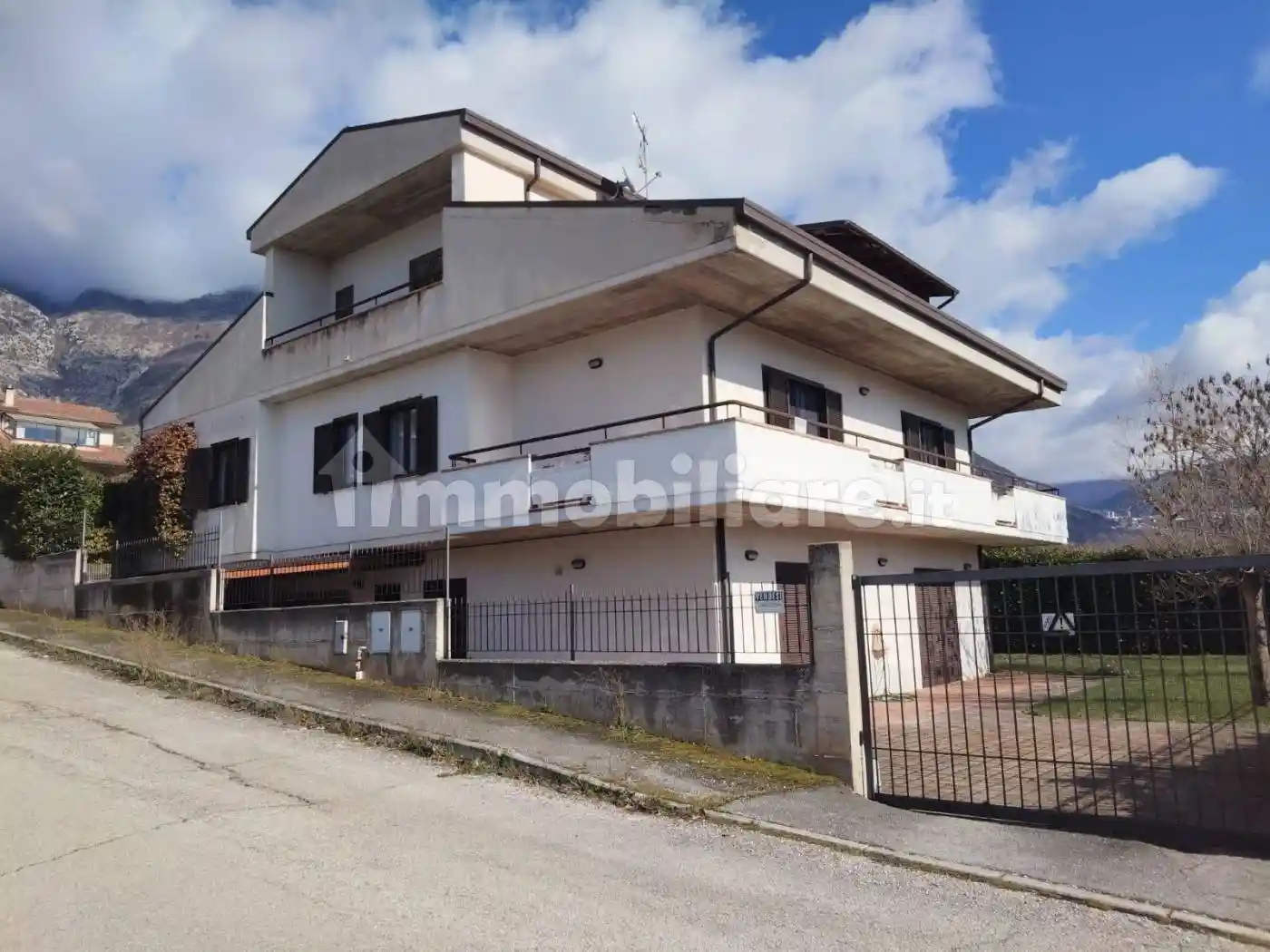 Villa in vendita a Sulmona