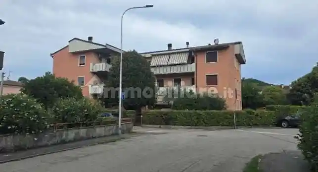 Appartamento in vendita a Montebello Vicentino