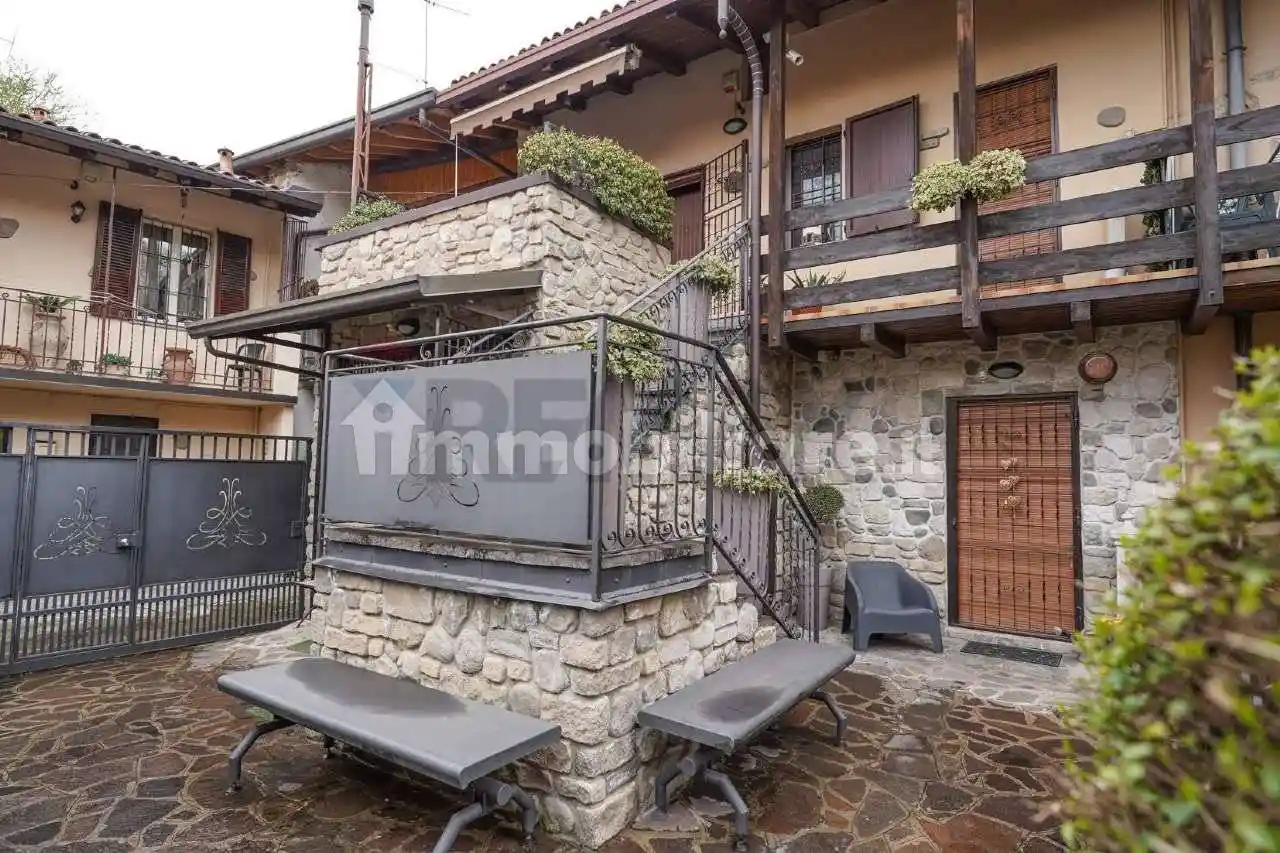 Casa indipendente in vendita a Calusco d'Adda