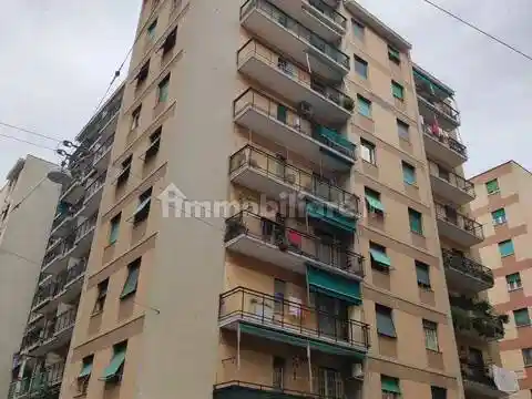 Appartamento in vendita a Genova