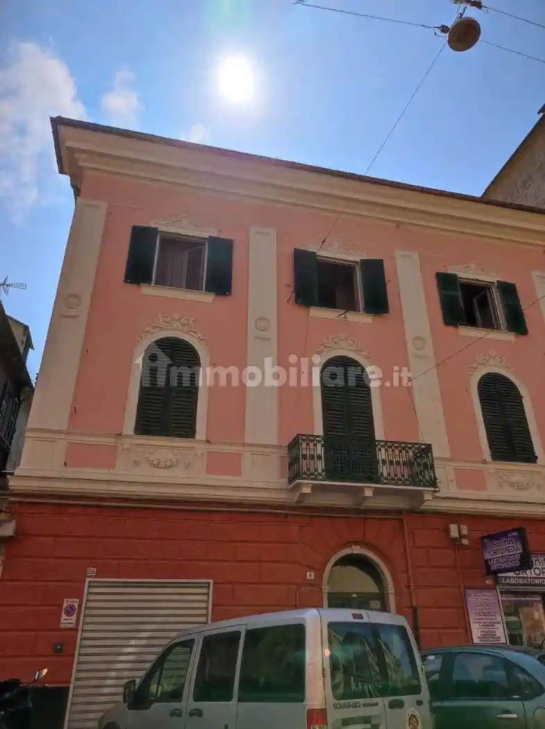 Appartamento in vendita a Genova
