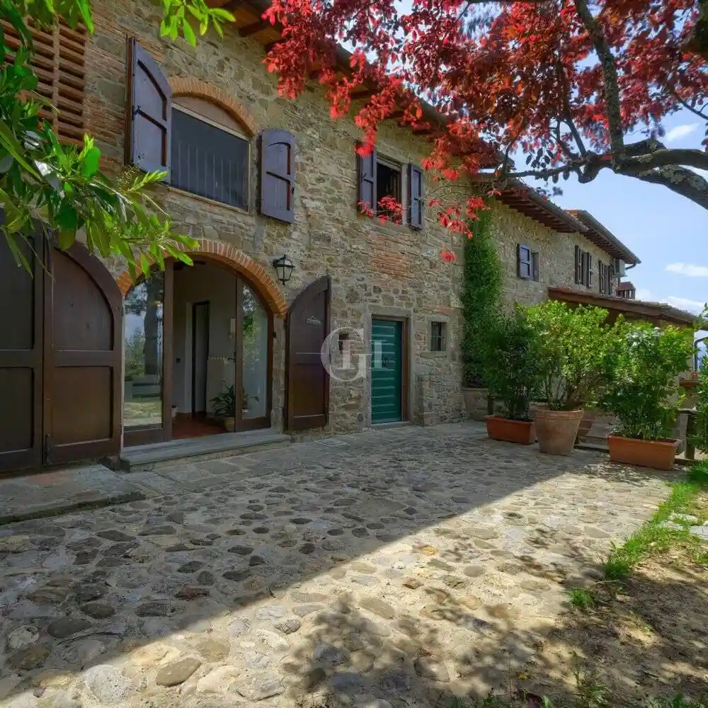 Villa in vendita a Reggello