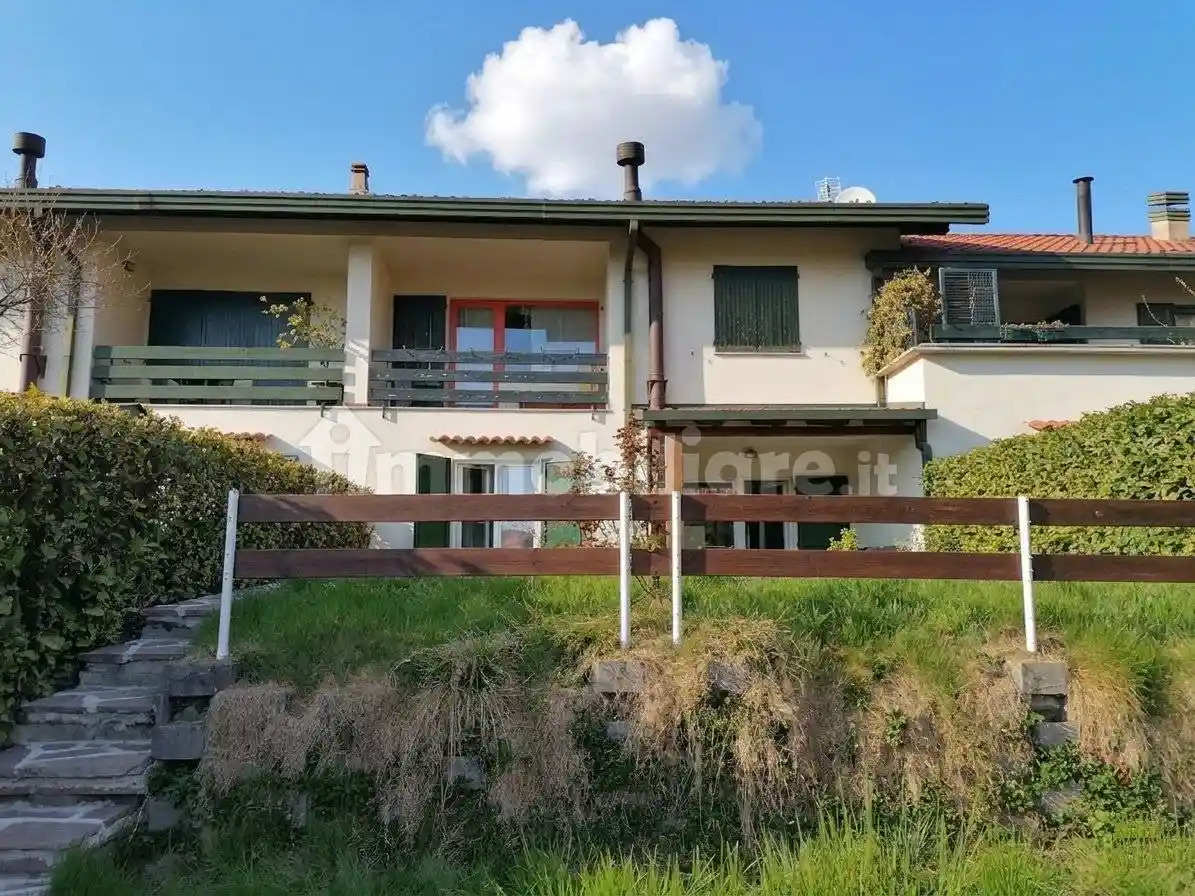 Appartamento in vendita a Ballabio