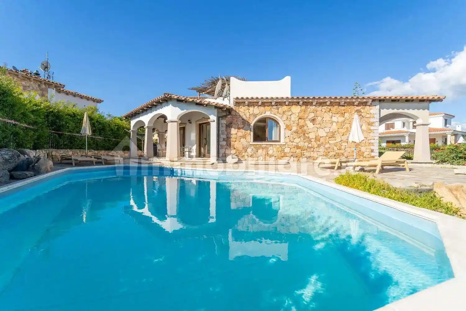 Villa in vendita a Olbia