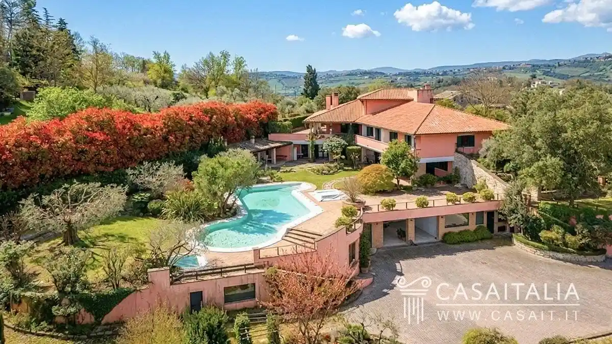 Villa in vendita a Todi