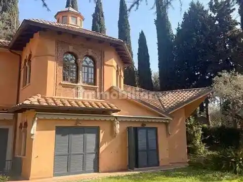 Villa in vendita a Garda