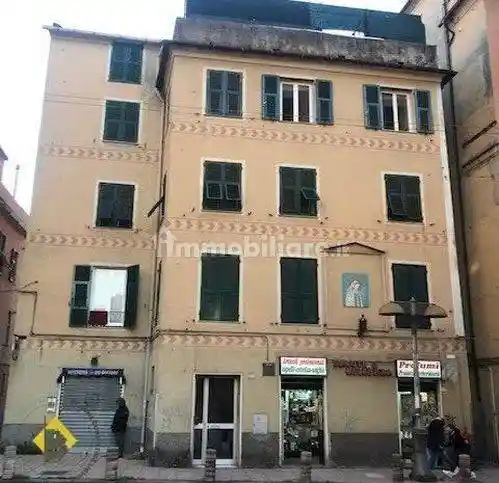 Appartamento in vendita a Genova