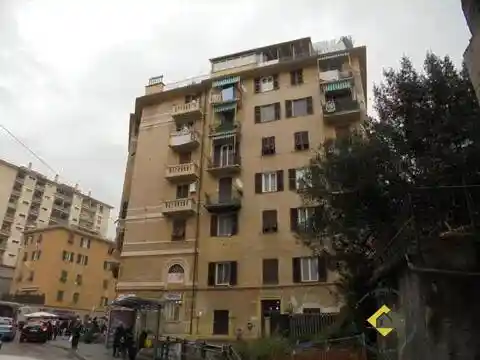 Appartamento in vendita a Genova