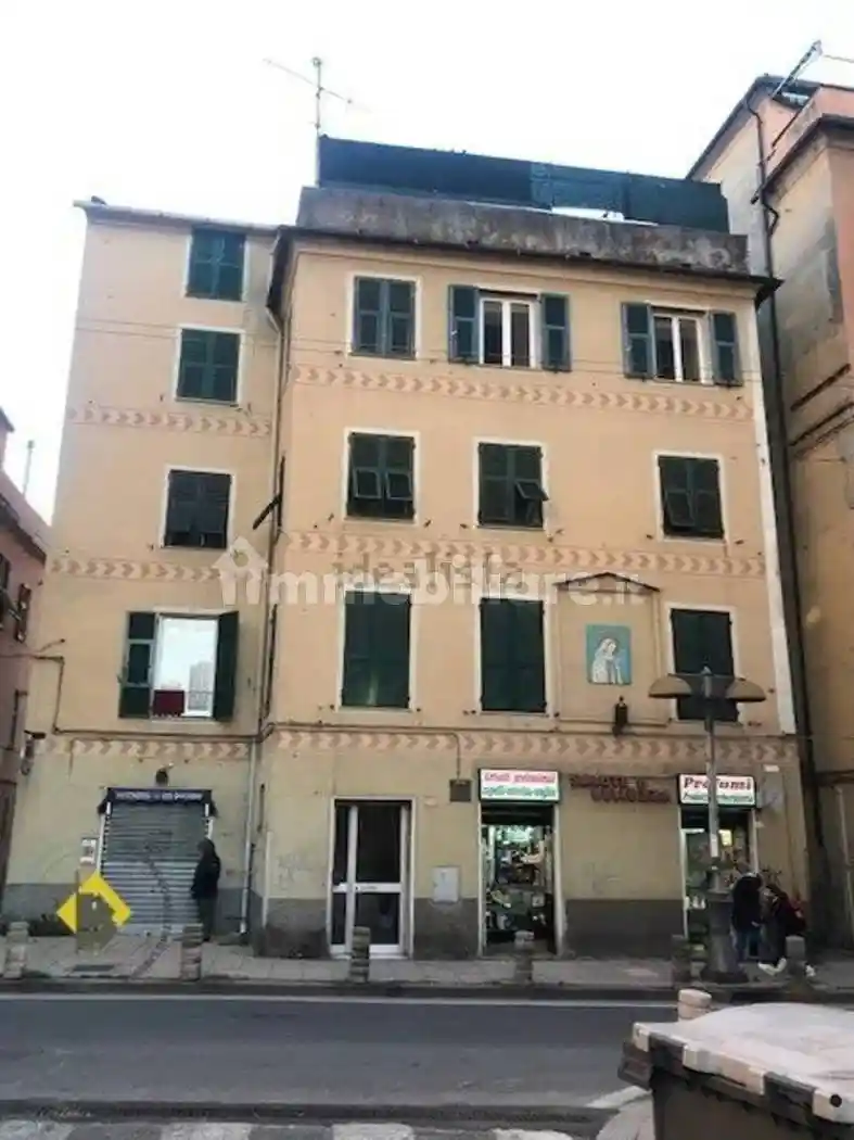 Appartamento in vendita a Genova