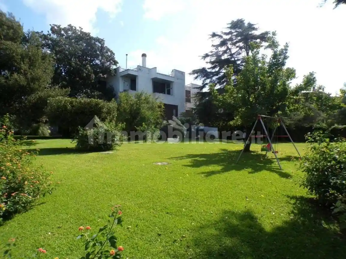 Villa in vendita a Anzio