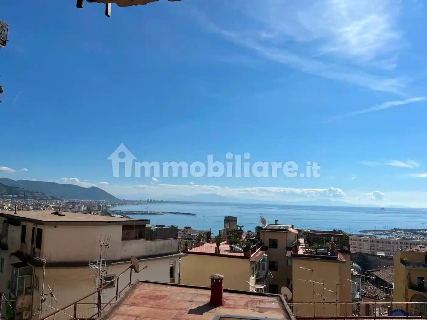 Appartamento in vendita a Salerno