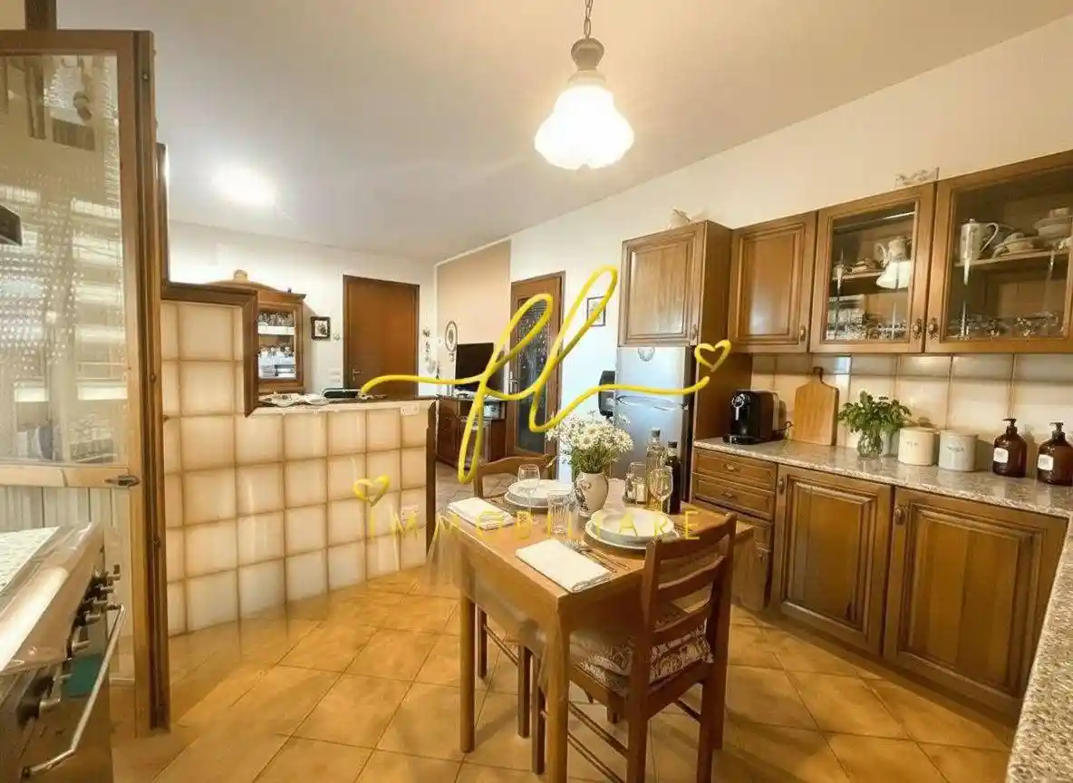 Appartamento in vendita a Suvereto