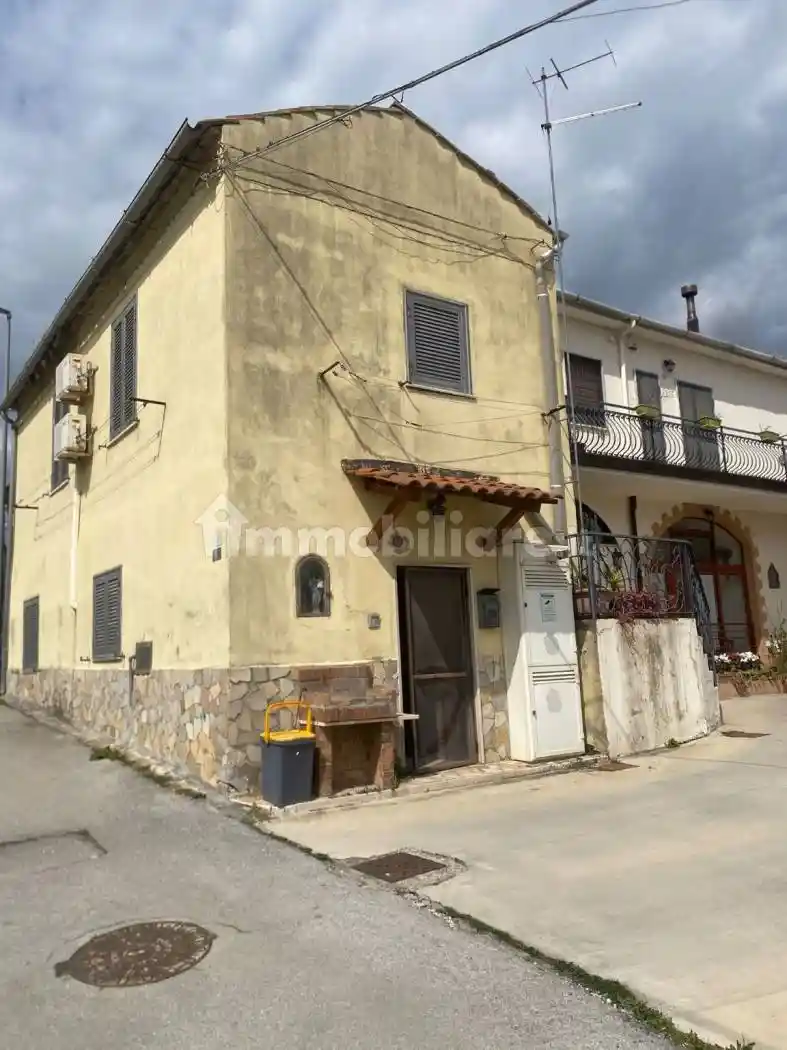 Casa indipendente in vendita a Salerno