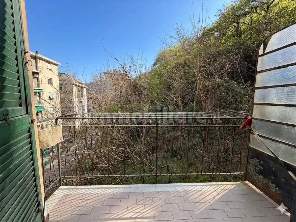 Appartamento in vendita a Genova