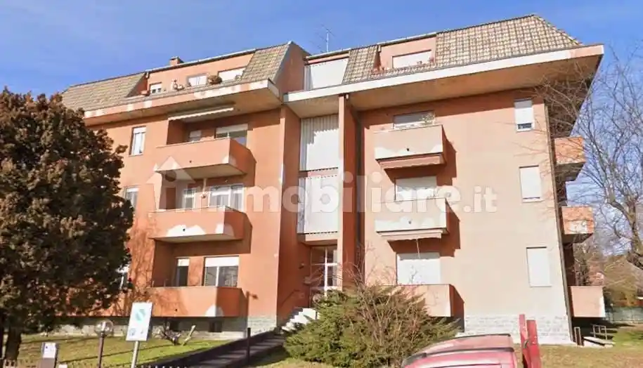 Appartamento in vendita a Rovello Porro