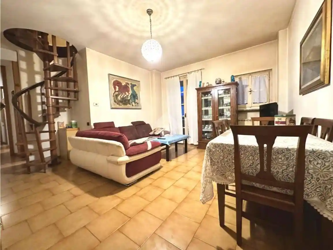 Appartamento in vendita a Oggiono