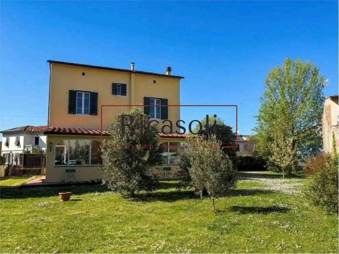 Villa in vendita a Lucca