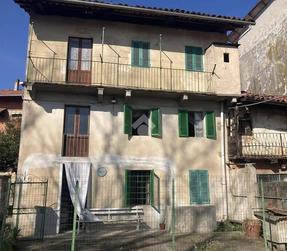 Casa indipendente in vendita a Strona