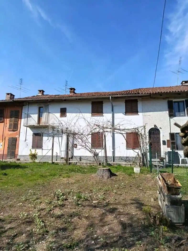 Rustico - Casale in vendita a Asti