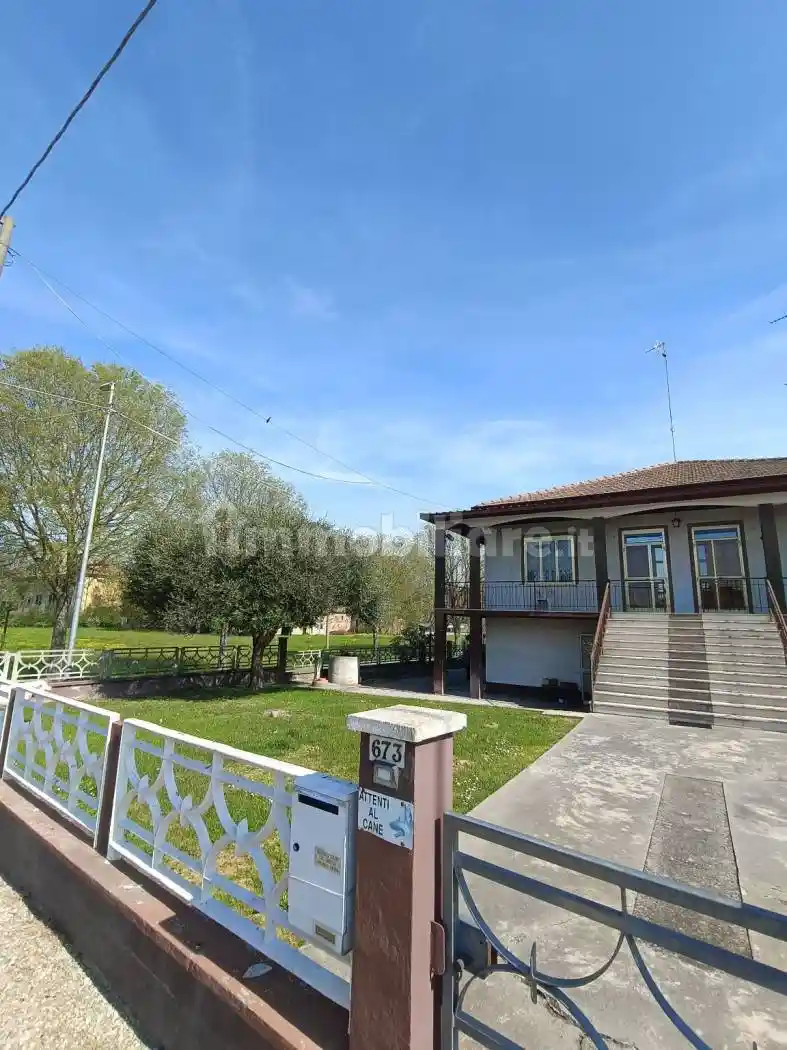 Villa in vendita a Ferrara