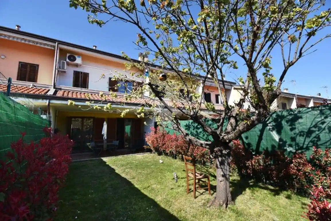 Villetta a schiera in vendita a Ivrea