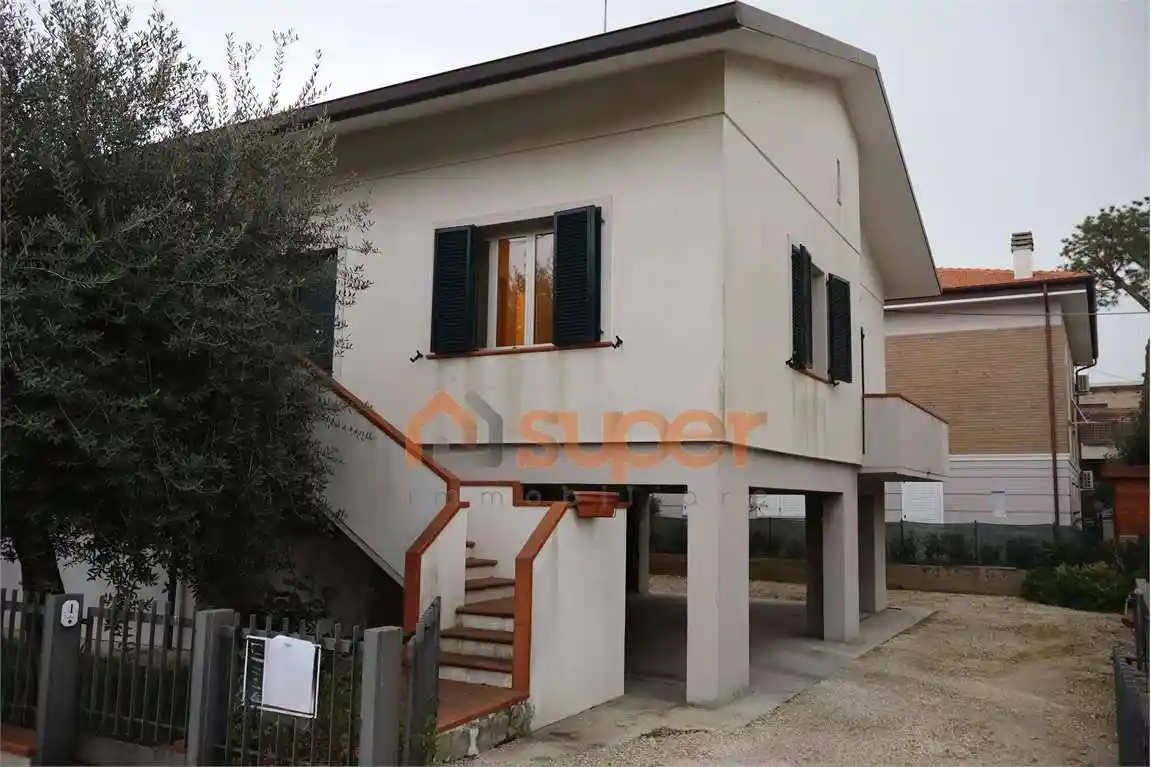Villa in vendita a Fano