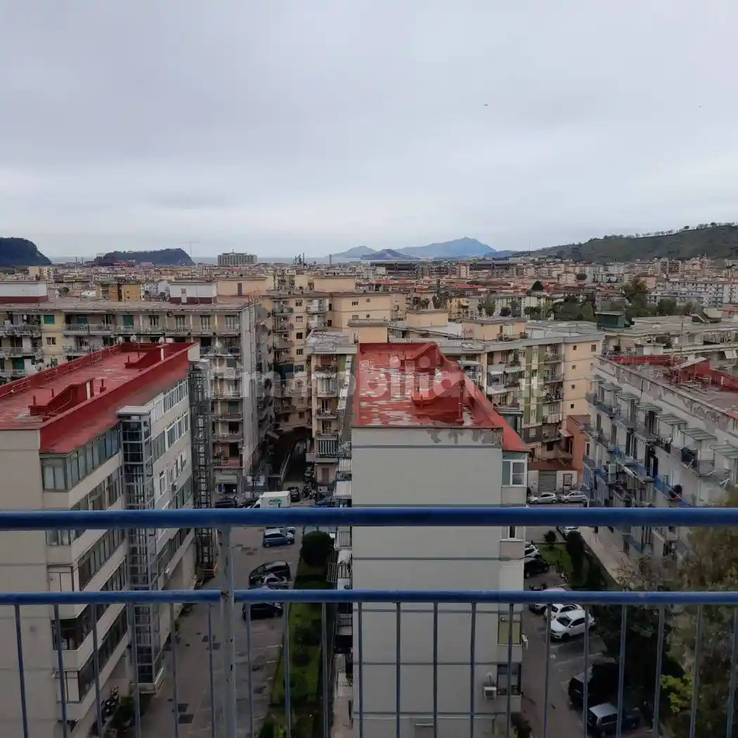 Appartamento in vendita a Napoli