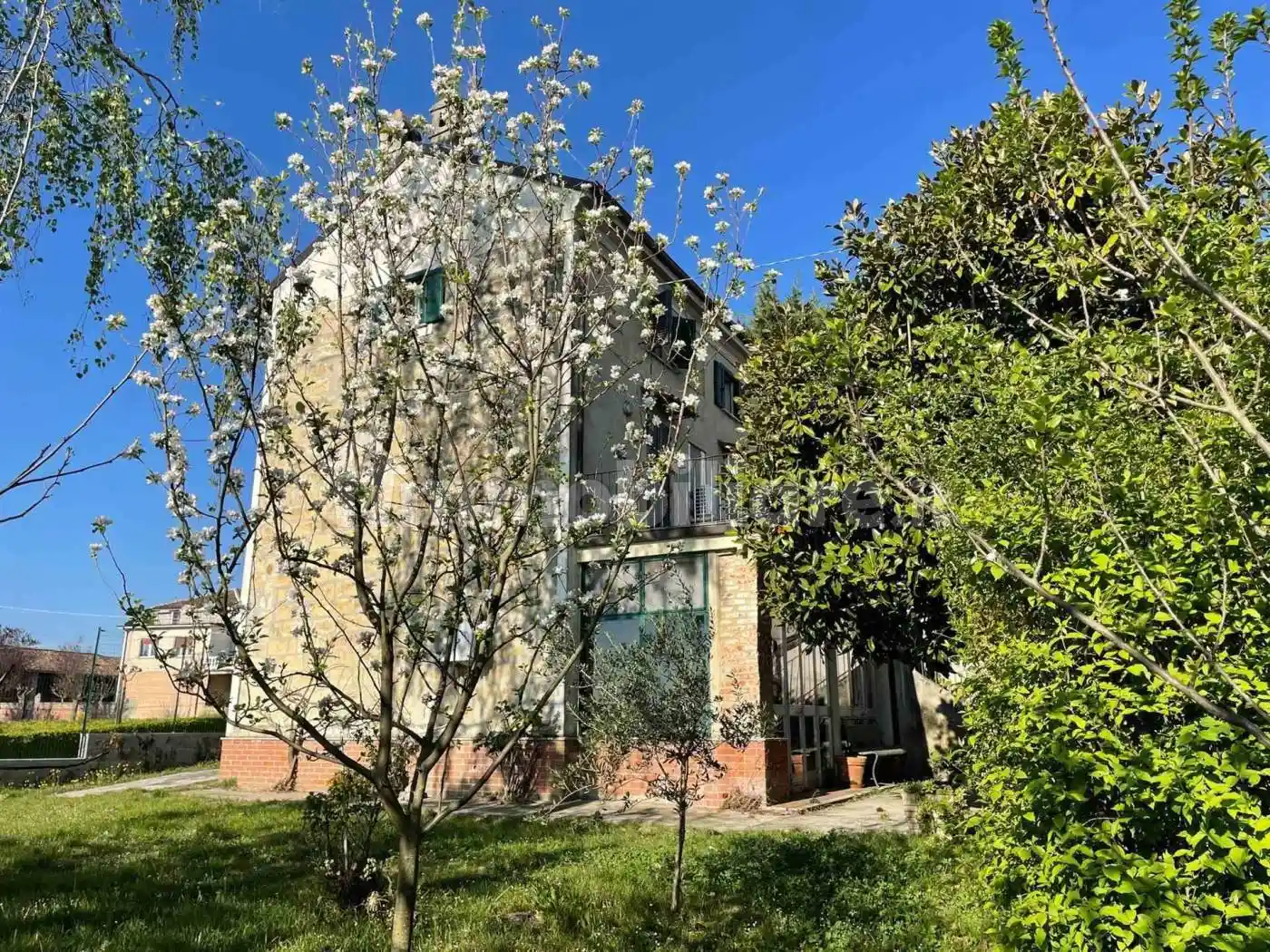 Casa indipendente in vendita a Rosignano Monferrato
