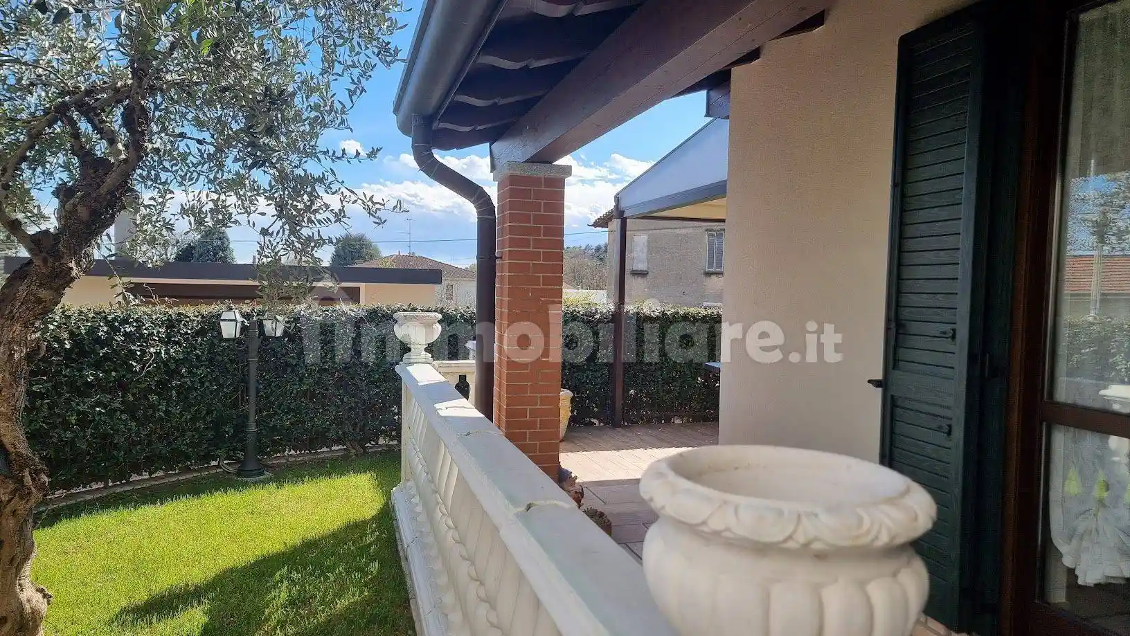 Villa in vendita a Albizzate