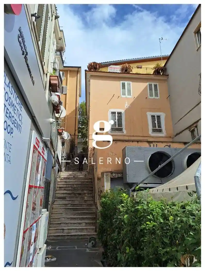 Appartamento in vendita a Salerno